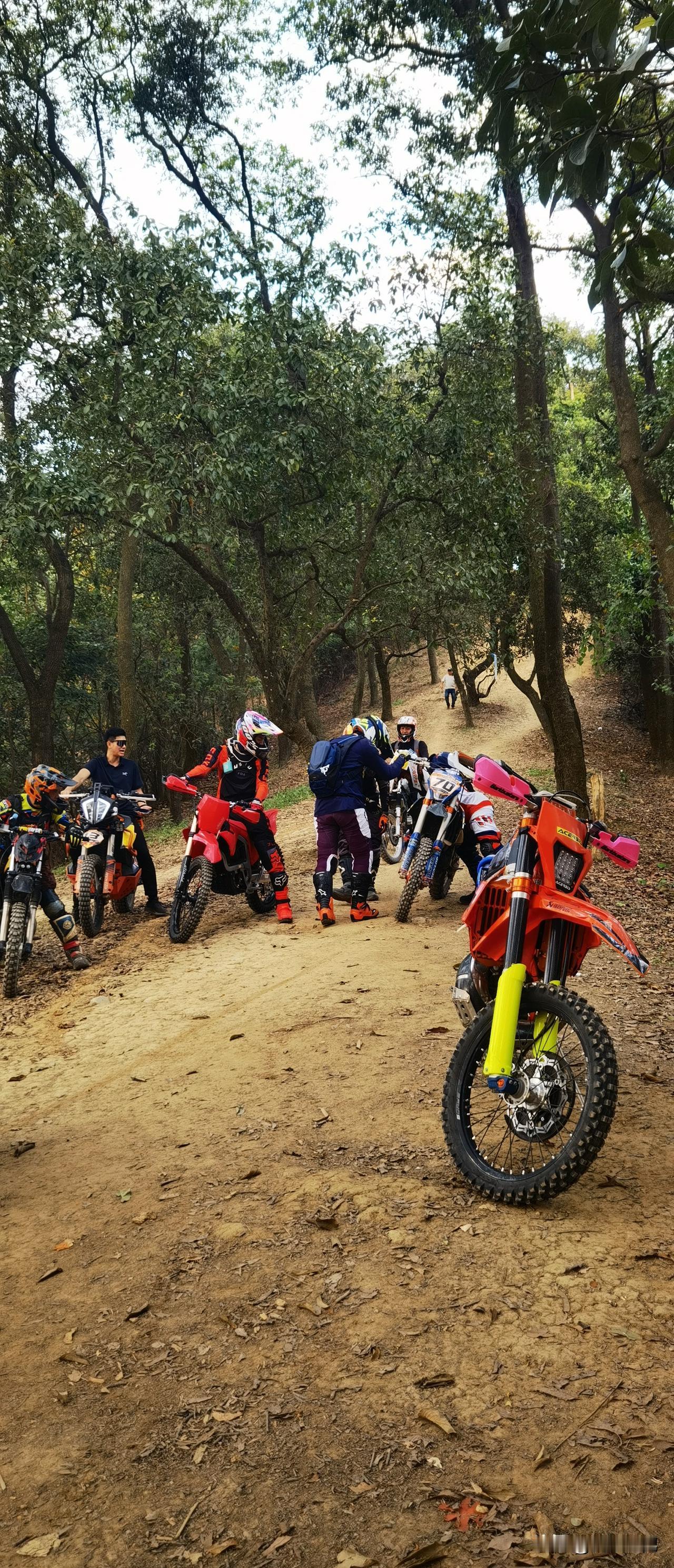 趁年轻，多做让自己快乐的事