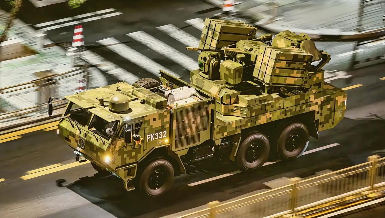 这是中国的FK-332弹炮结合末端防空武器系统，是FK系列外贸防空装备的新锐型号