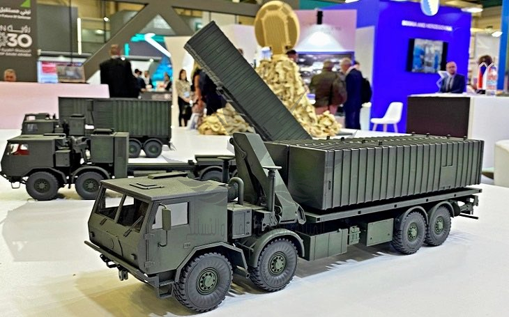 IDEF-2023上，捷克太拖拉公司展出的🇹🇷可汗弹道导弹模型，该公司表示目