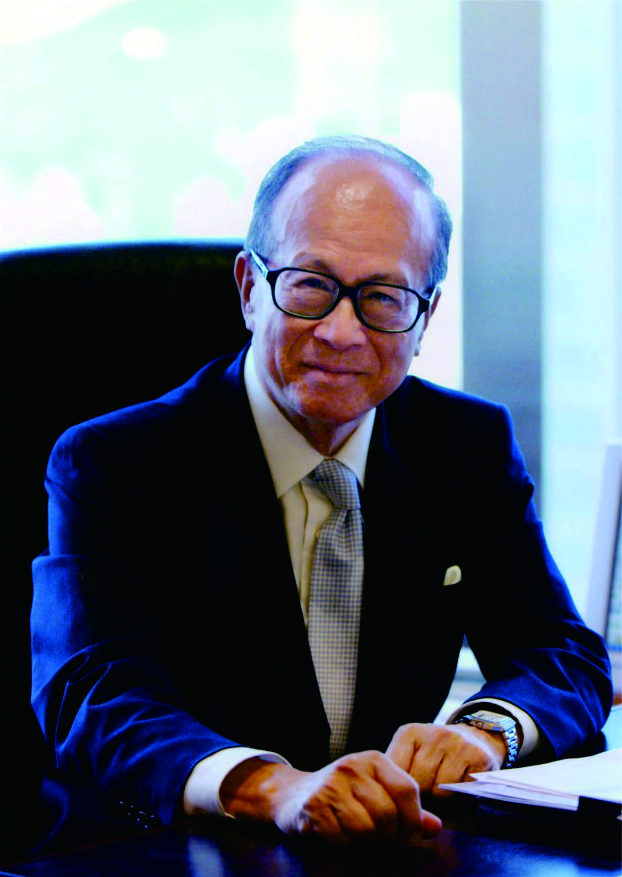 90年代香港，一桩绑架案震惊华人商界，绑匪正是被称作“世纪贼王”的张子强，目标是