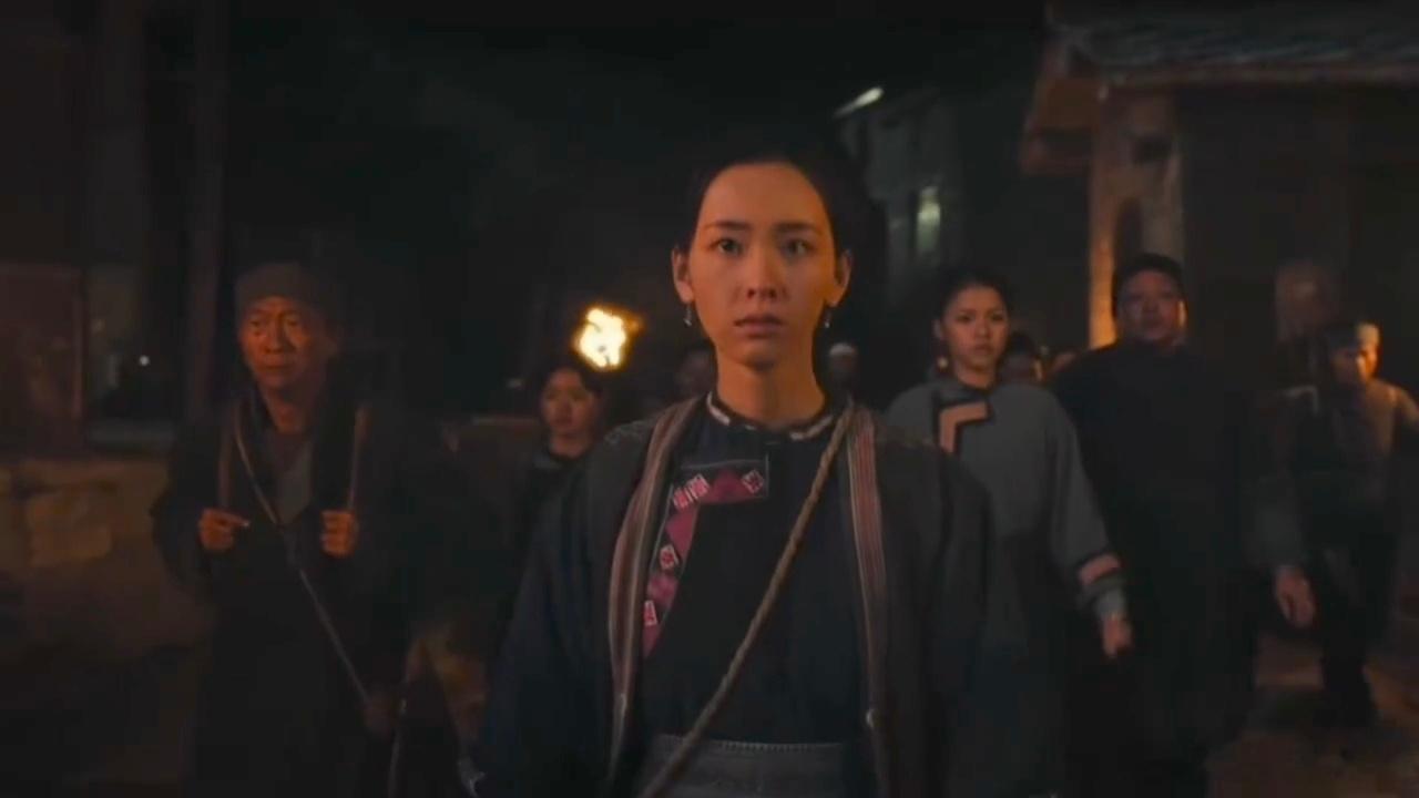 陈都灵19年拍摄的抗战电影要播了陈都灵7年前拍的电影要播了翘楚导演回应弹幕 谁还