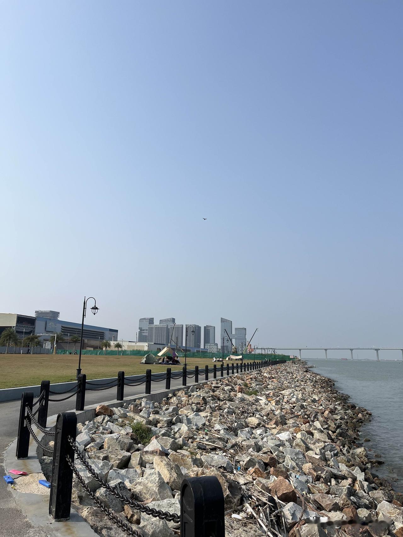 《资治通鉴》：千万不要公开你和别人的矛盾

先讲个真事。我前公司有两个部门主管，