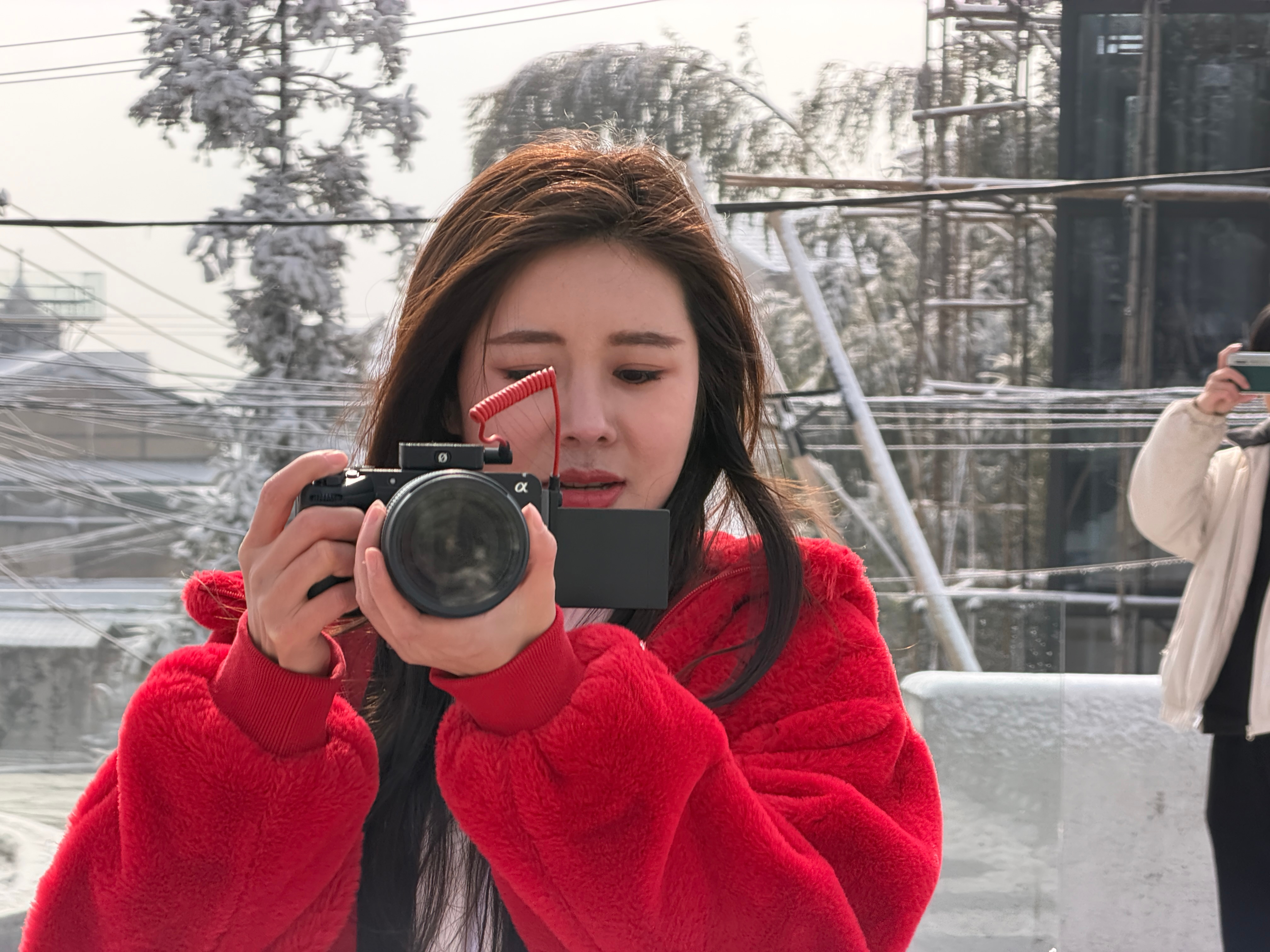 今日试驾星光560，决定给它起个外号就叫“岳父之车”吧！上到山顶竟然下雪了哈哈哈