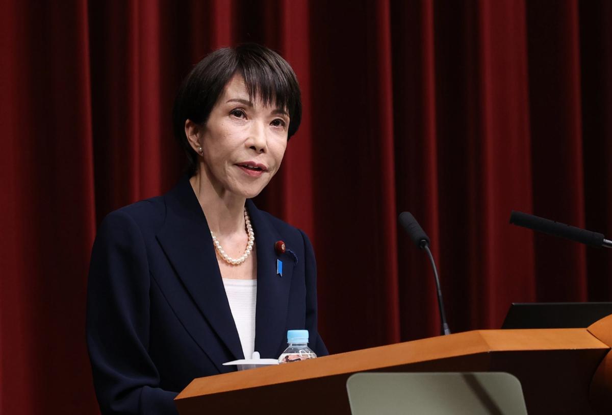 日本万万没想到，高市的 "愚蠢" 居然帮中国解决了两大问题！第一个，帮我们全中国