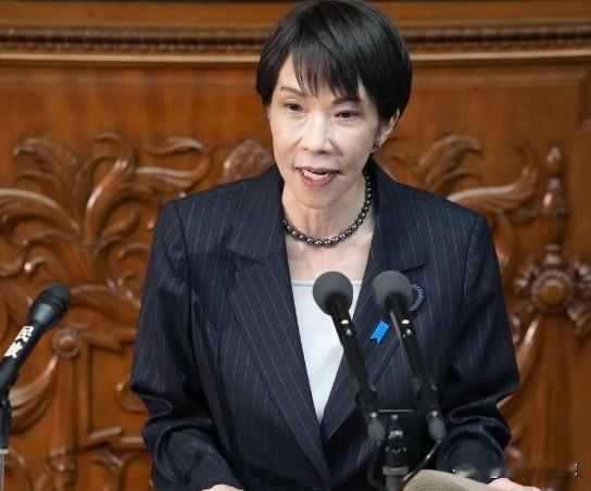 16日，韩联社发文称，日本政府已开始考虑为自卫队储备医疗用品，以应对所谓的“紧急