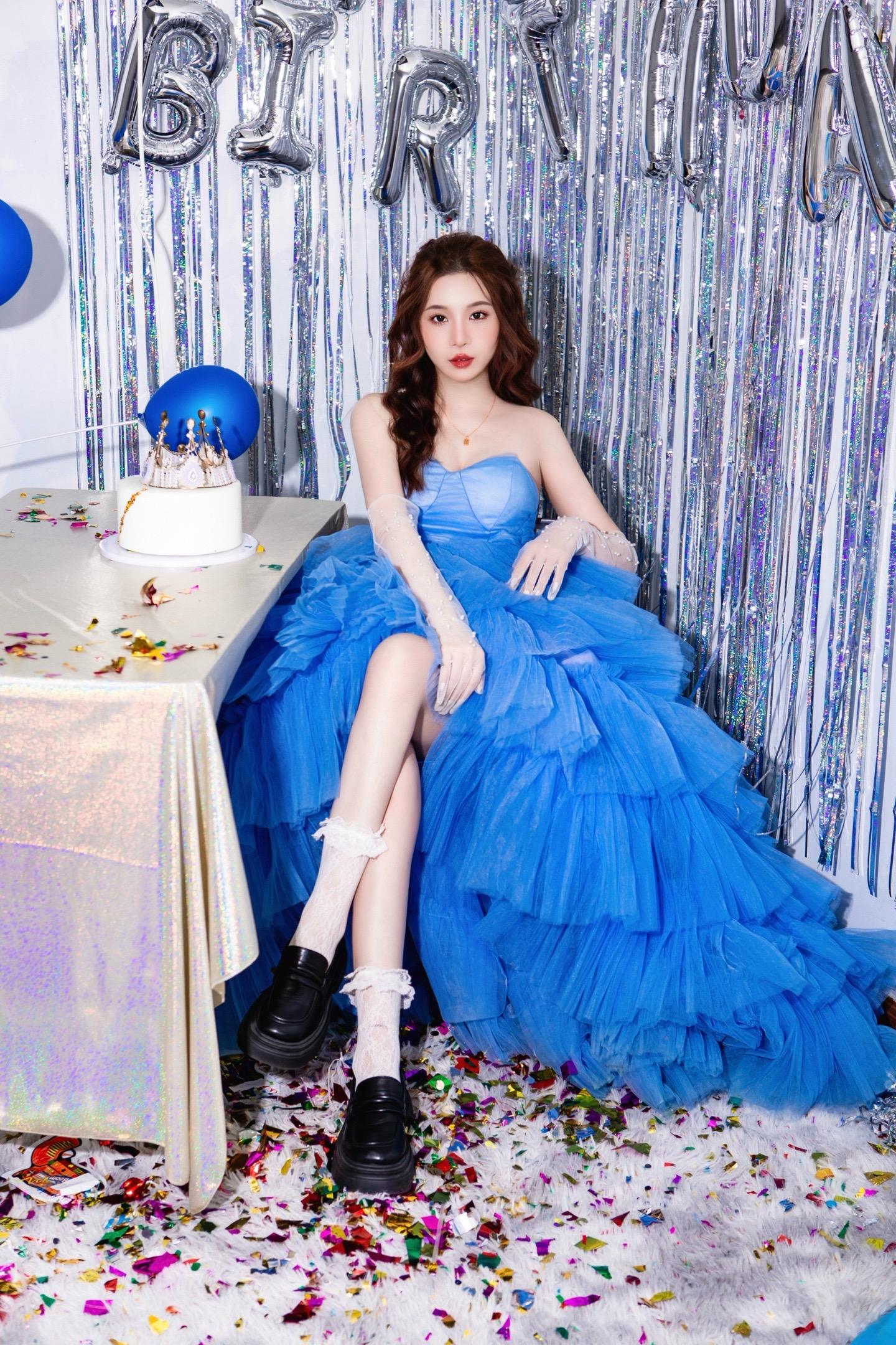 👑。💙今天怎么没理我 是qun发信息没选上嘛？ 生日