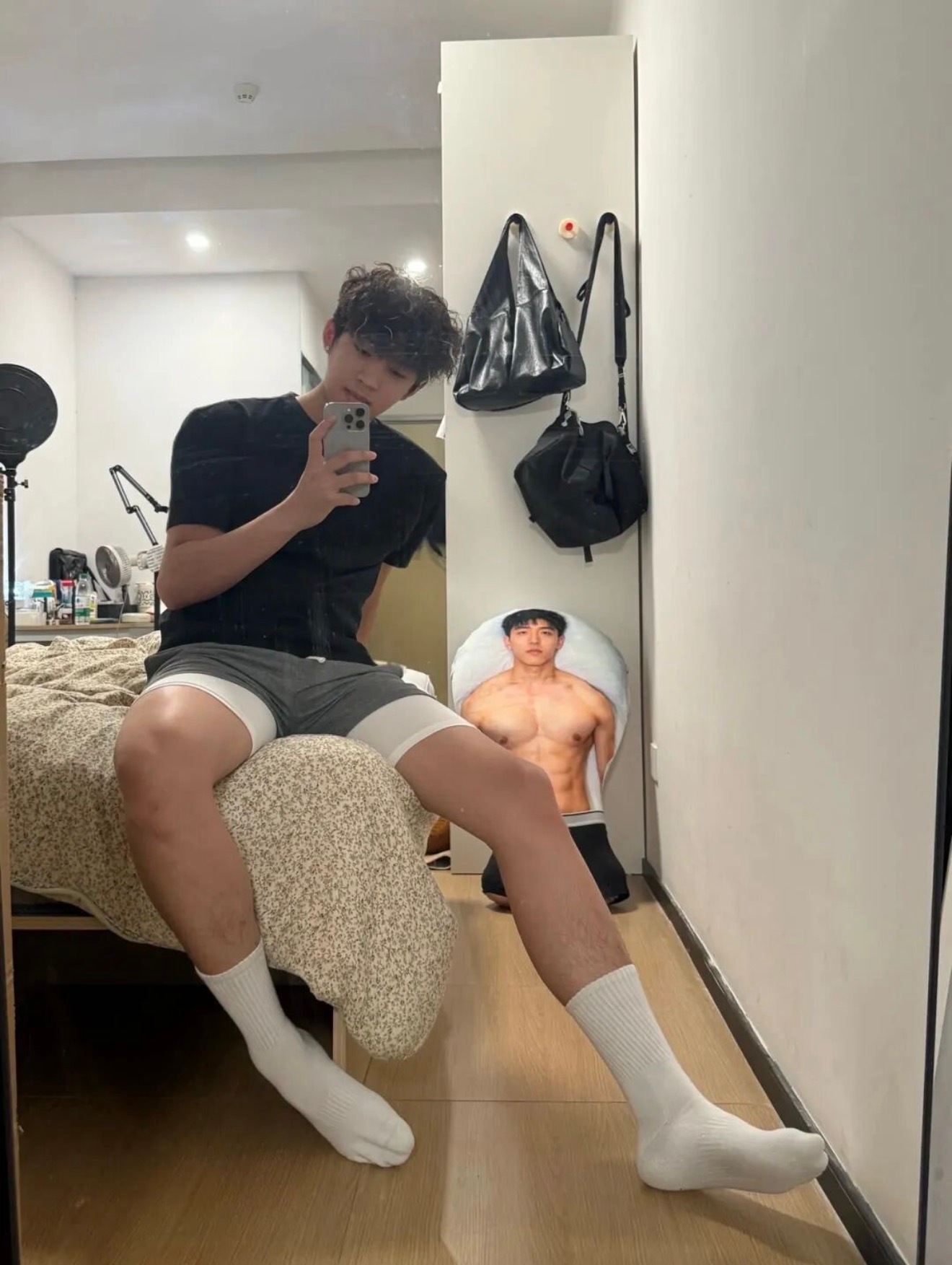 人生没有白走的路，每一步都算数，你走过的坎坷，终会变成照亮前路的光。 