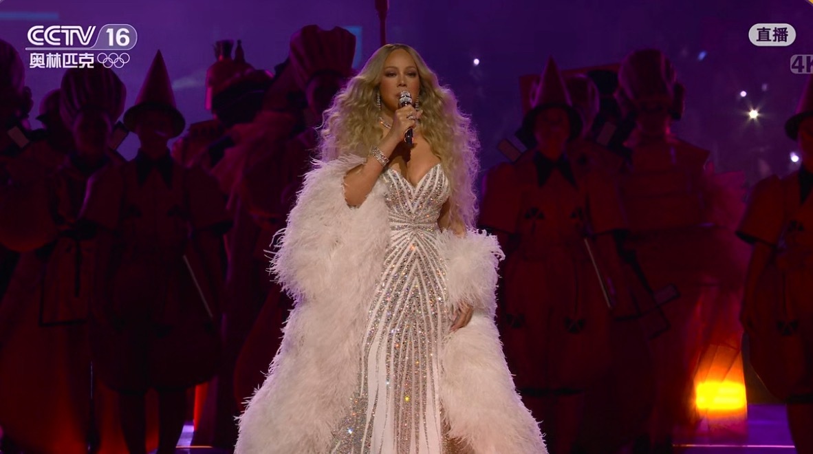 牛姐今天好好华丽啊今天应该是真唱吧（我感觉现场声音很小）全民聊冬奥