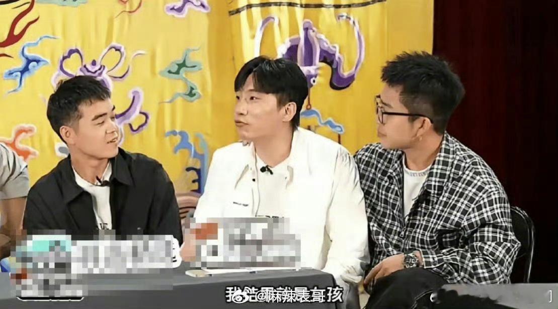 何九华曾官宣当爸未提生母德云社相声演员在综艺中官宣有一个两岁女儿，却全程回避孩子