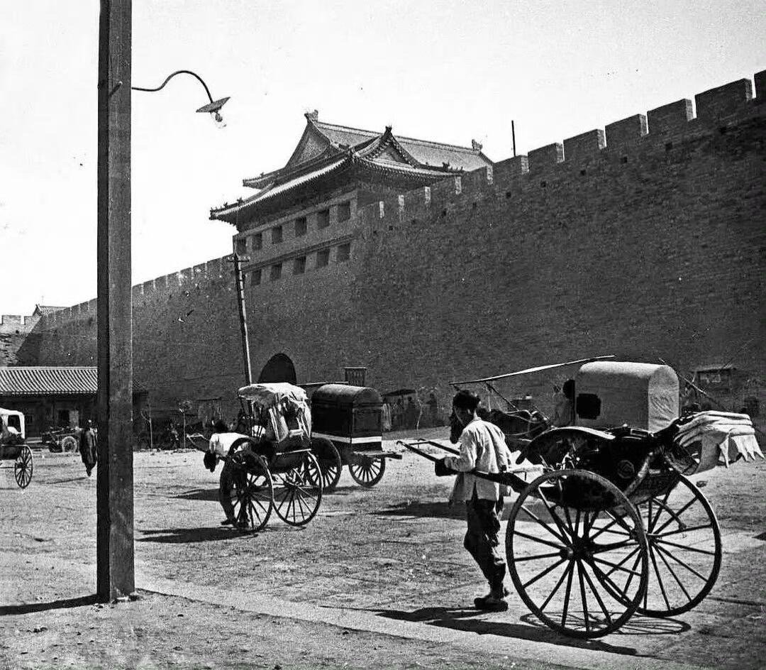 历史知识晚清，大街上的车夫 ​​​