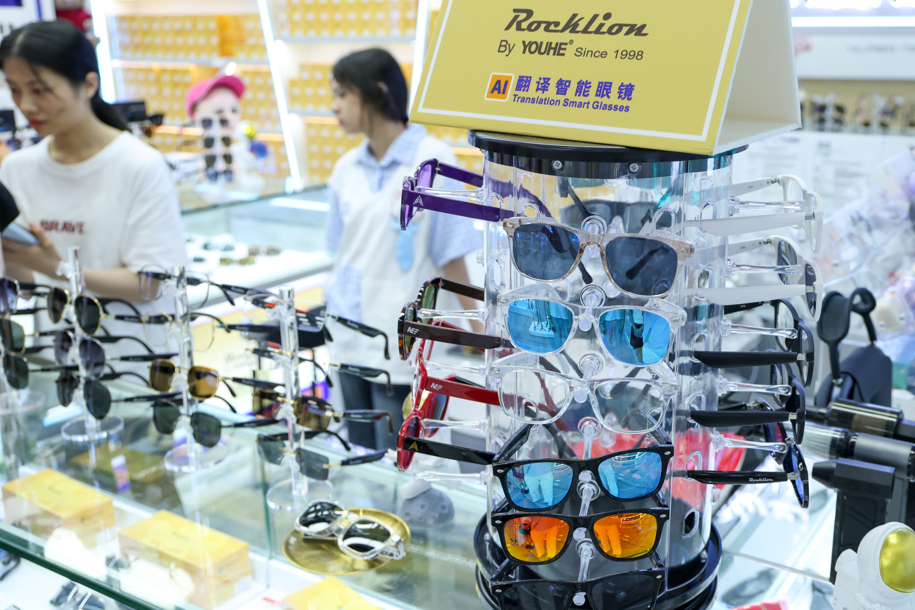 【瑞媒：#中国进入全球科技竞赛超车道#】#外媒称赞中国是科技强国# 瑞士《新苏黎