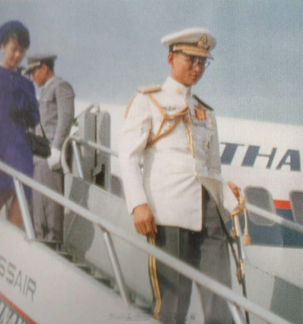 王室王室泰国王室暹罗往事 老照片：1963年5月27日-6月5日，九世和红唇姐访