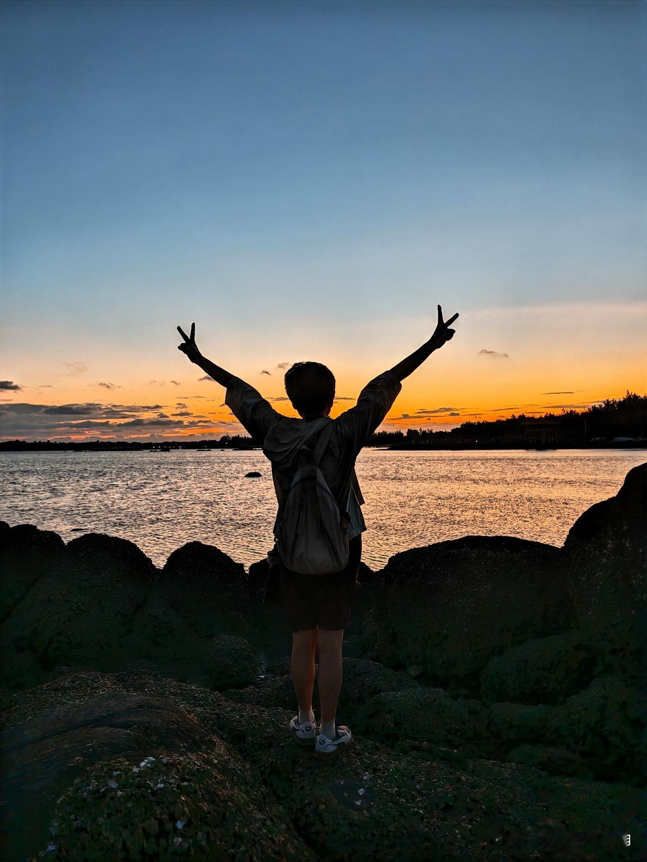 【三娘湾的黄昏也精彩】世人总叹夕阳无限好，只是近黄昏，可三娘湾的黄昏，实则要鲜活