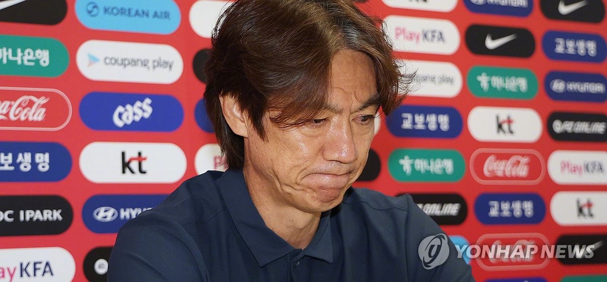 韩国主教练连夜下课【韩国队主帅洪明甫宣布辞职 为世界杯出局负责】（韩联社） 海外