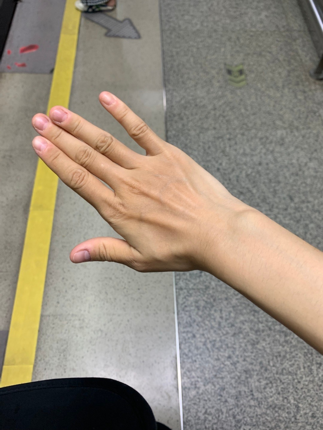 短短几天就晒的七黑 ​​​