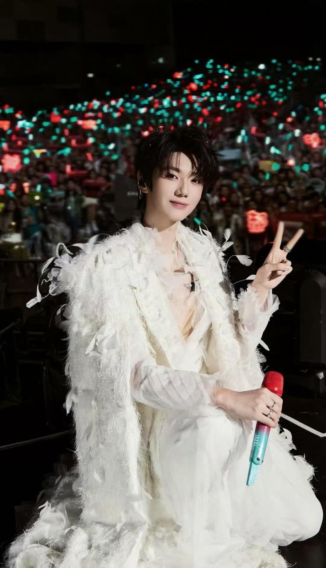 𝟐𝟔·𝟎𝟗·𝟎𝟓·曼谷郝熠然生日演唱会，也是剧里游书朗的生日！
曼谷