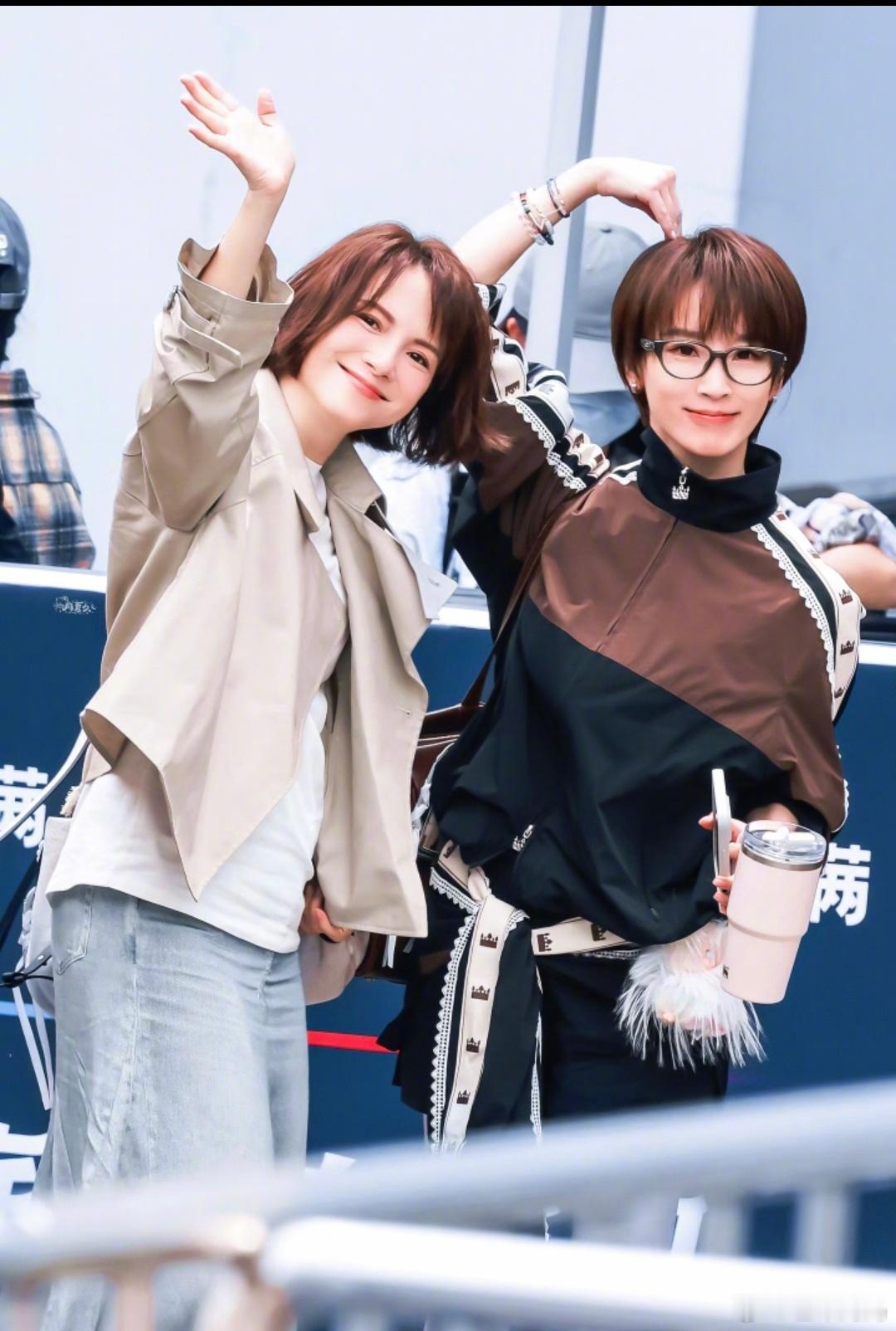 没有一句不好笑哈哈哈哈哈哈哈哈哈哈哈哈哈哈吴京：🆘吴京 什么李心洁谁