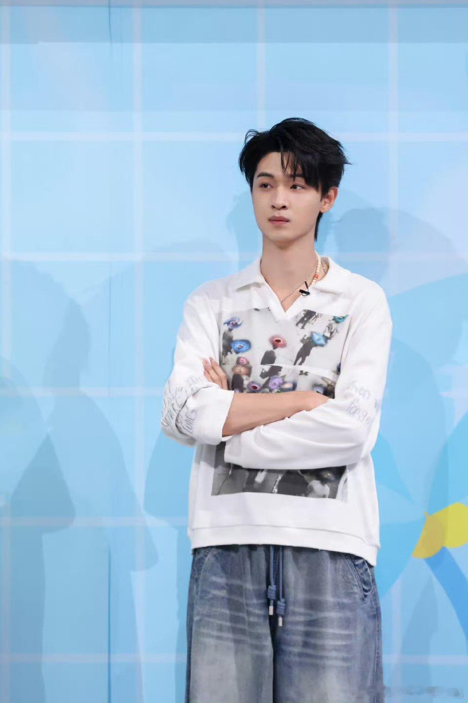 #秦霄贤常驻综艺停更# 谈了个恋爱还留案底，以后谁敢谈了😱  真可怕   六年