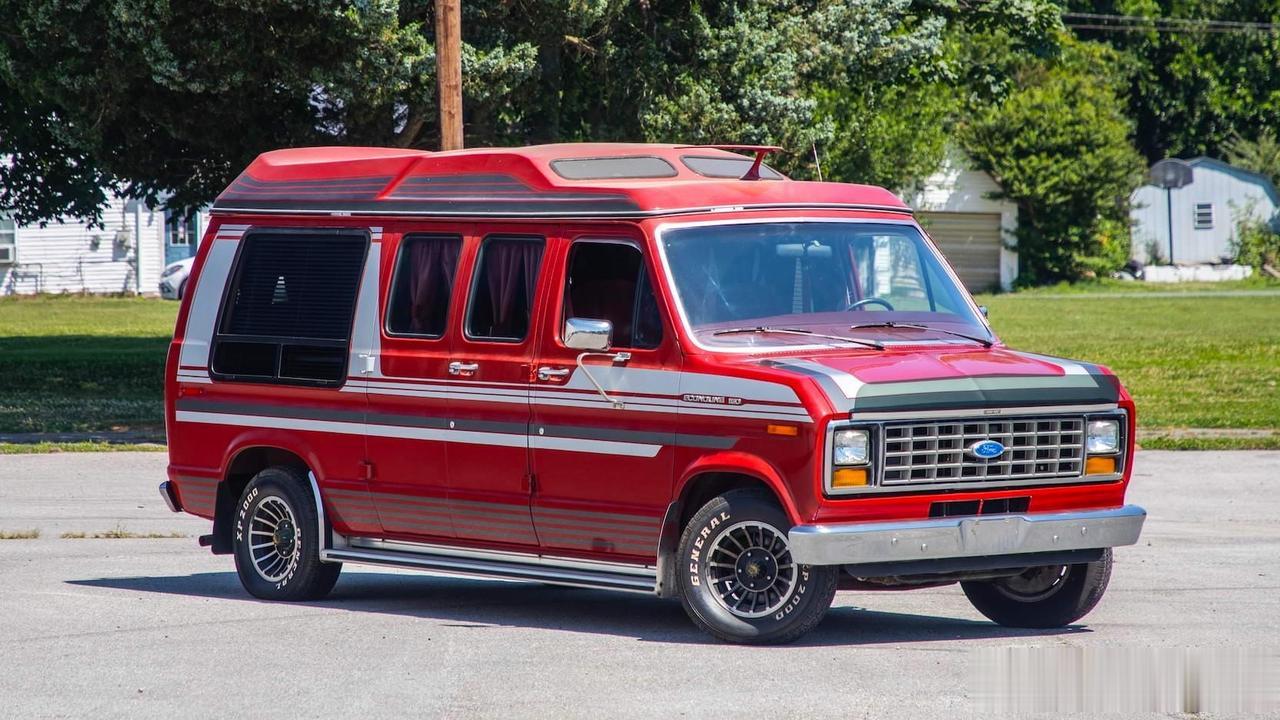 80年代Custom Van之福特Econoline，主打的就是一个浮夸[思考]