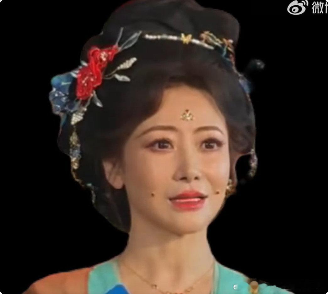 陈紫函求职浪姐陈紫函说自己就是浪姐多年低调打拼，自带乘风破浪的底气，太有魅力了 