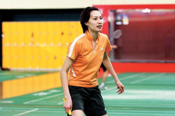 2016 年，林丹在他 35 岁的妻子谢杏芳怀孕的时候，出轨了那个长腿模特赵雅淇