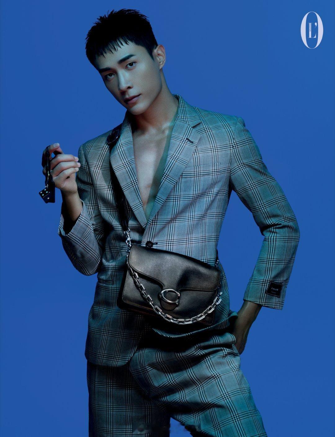 邓伟德新艺经纪  型男进化名场面！邓伟德登新加坡版L'OFFICIEL HOMM