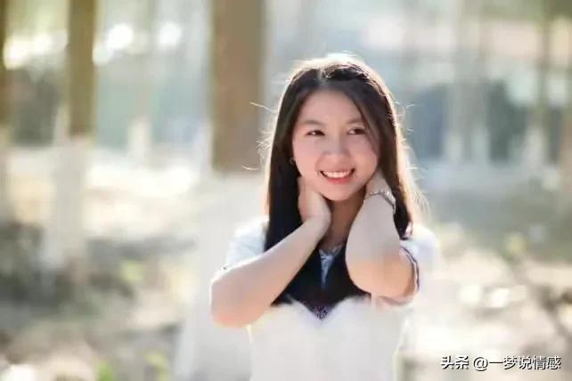 因为老公偷偷把买房钱借给大姑姐的事，导致我和老公要离婚，没想到今天我和老公去民政