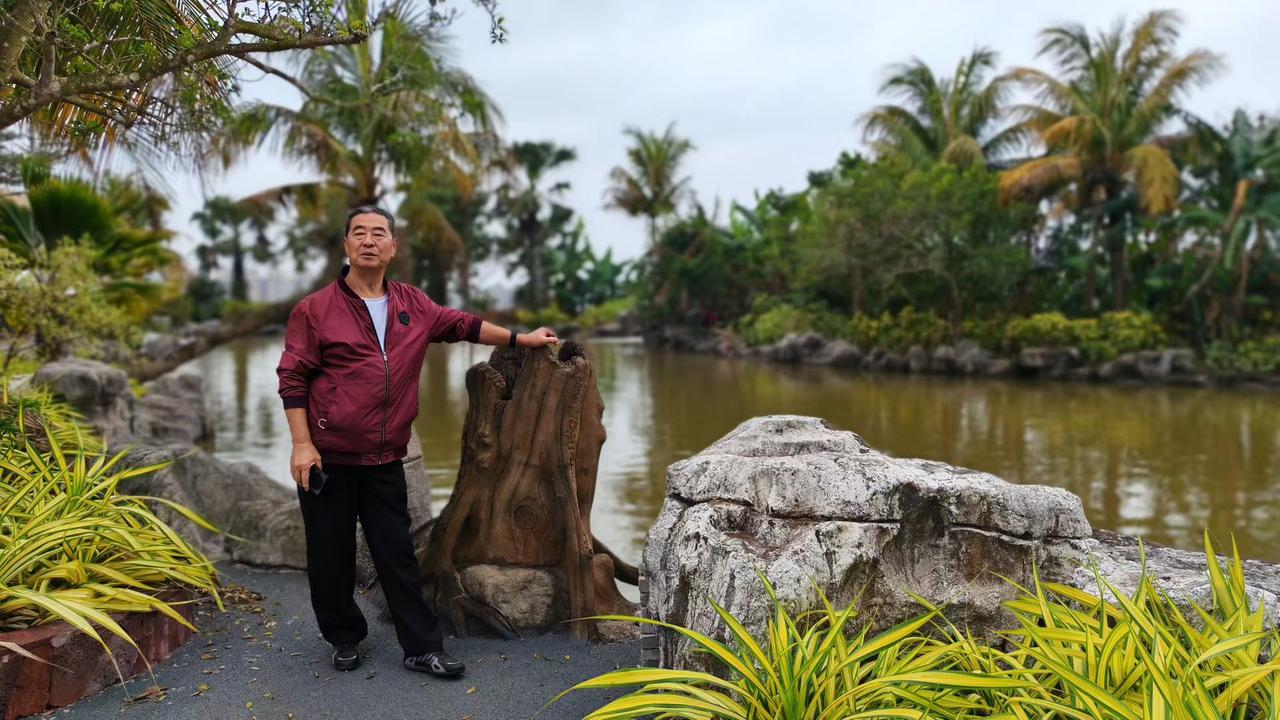 人这辈子，心宽知足，比啥都强
 人这一辈子，说长不长，说短不短，忙忙碌碌一辈子，