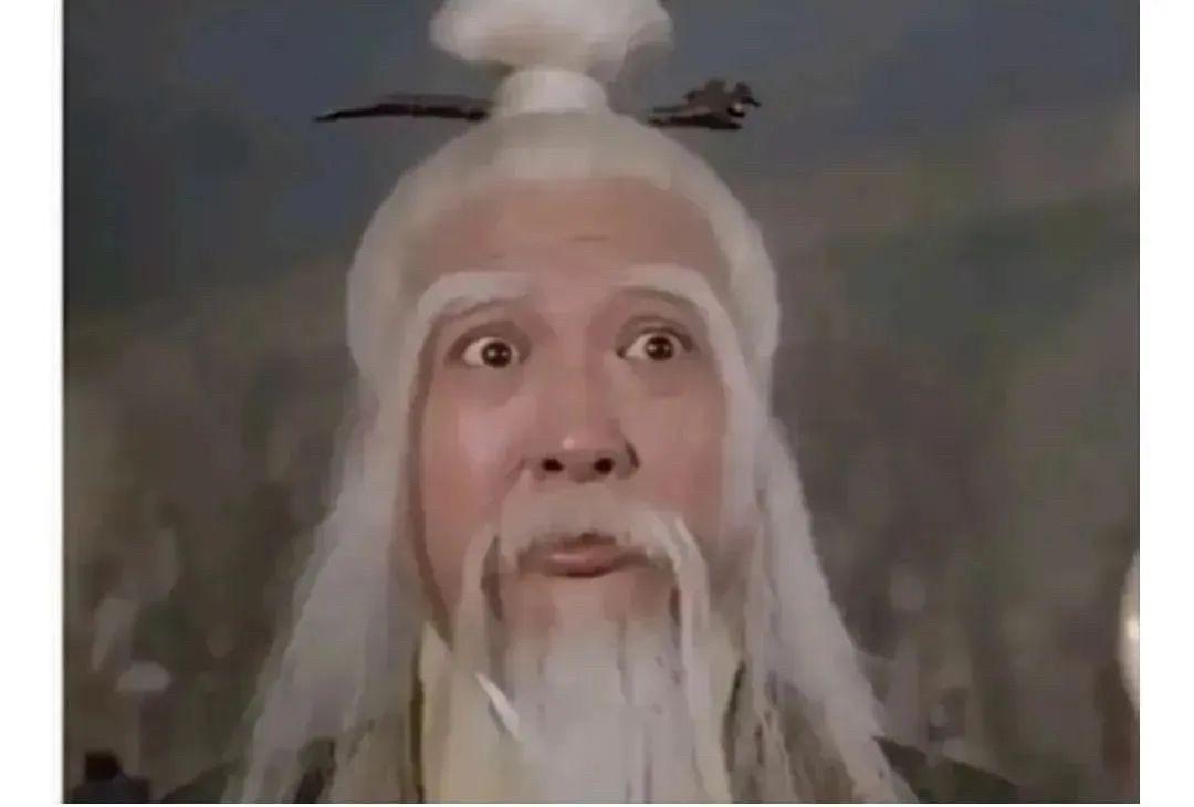 倚天剑和屠龙刀同为一个级别，谢逊的屠龙刀躲在岛上几十年都有人去抢，为什么倚天剑插