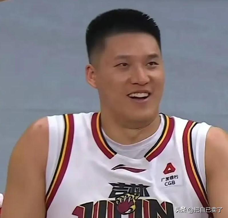 因为近乎白嫖使用了全明星票王，国家队主力控卫，全明星MVP五年！五年总薪水350