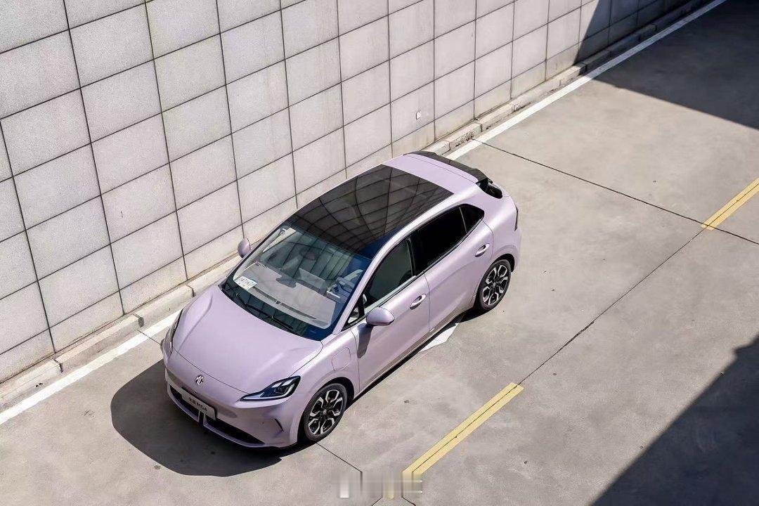 3月，全新MG4表现亮眼，单月销量突破14000台，这已经是上市以来实现6个月稳