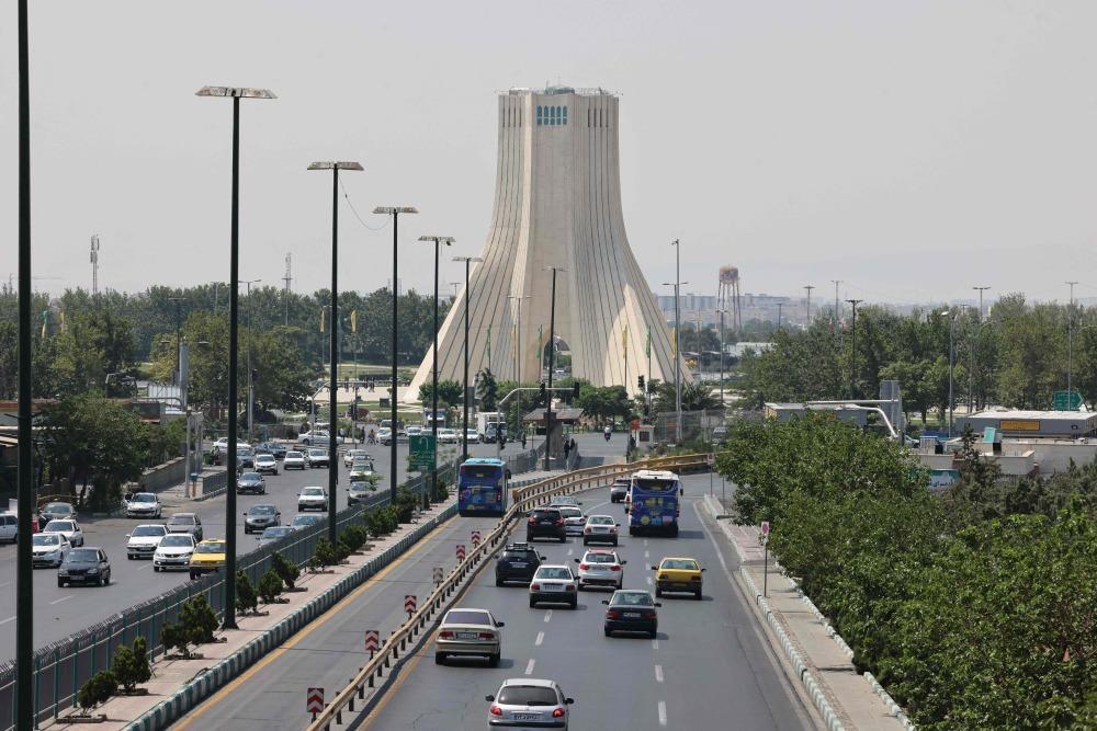 伊朗内部的奸细究竟是谁？

美，以已经把伊朗议长和外交部部长被列入清名单，我个人