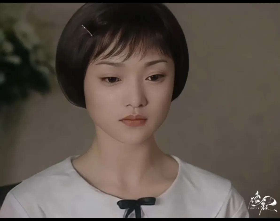 年少时的周迅长得特别好看，娇俏可爱的类型，很迷恋她年轻那时候的颜。