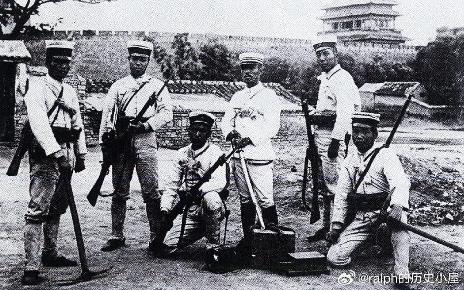 1900年参与进攻东直门的日军工兵事后留影历史影像
