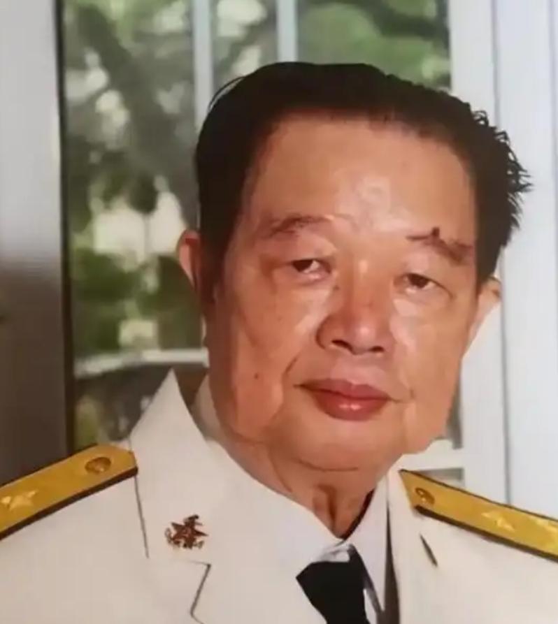 中国该不该开第一枪？金一南将军有句话说得透彻：多亏了当年陈伟文将军没有怂，果断下