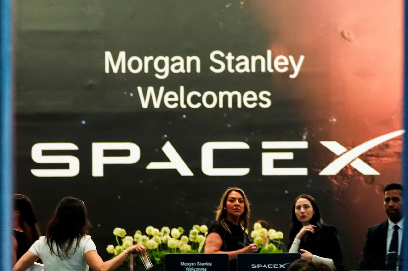 史诗级IPO落地！SpaceX正式登陆纳斯达克开盘交易🔥6月12日，马斯克旗下
