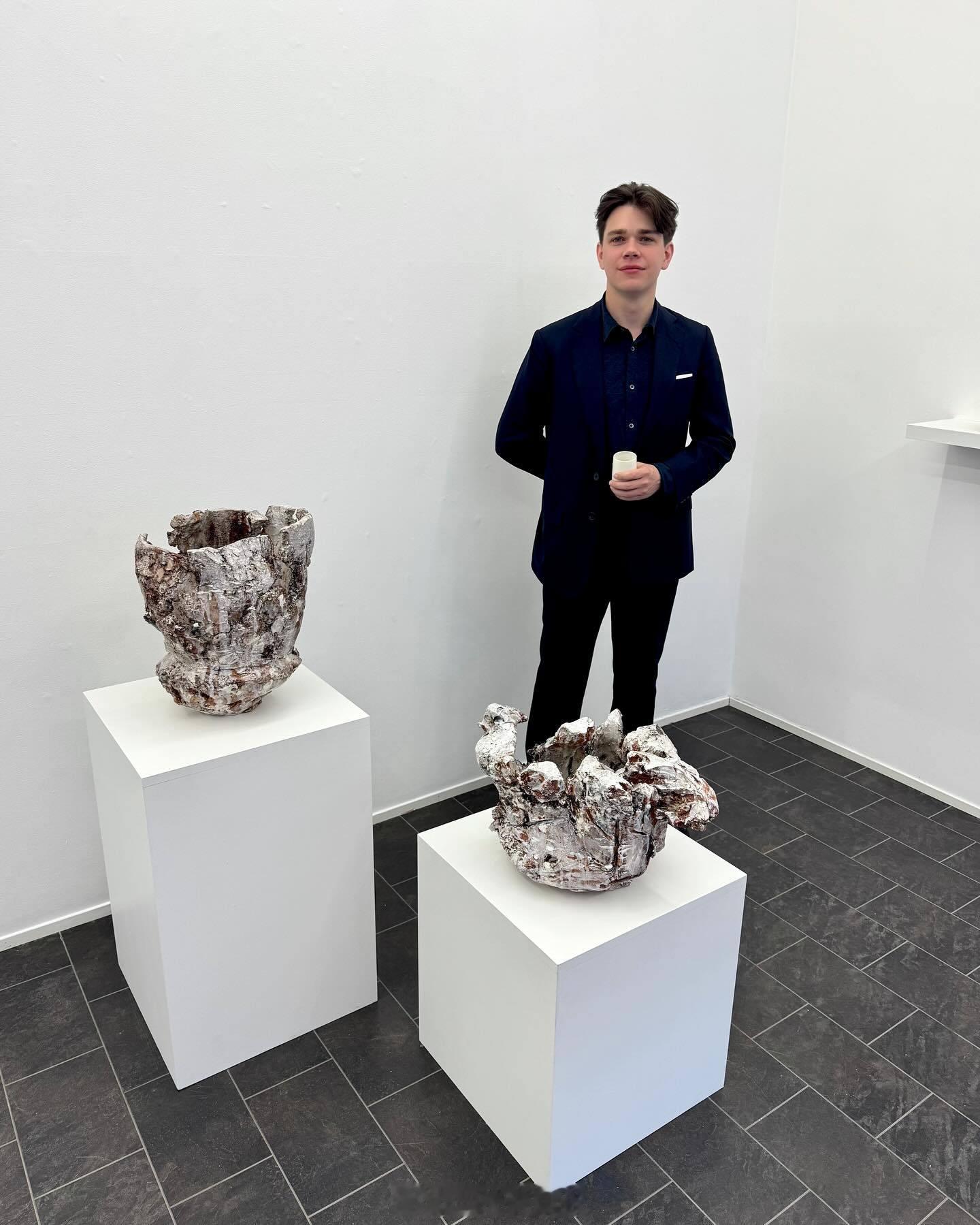 英国王室[超话]  昨天奥格尔维夫人亚历山德拉公主的孙女Flora Vester