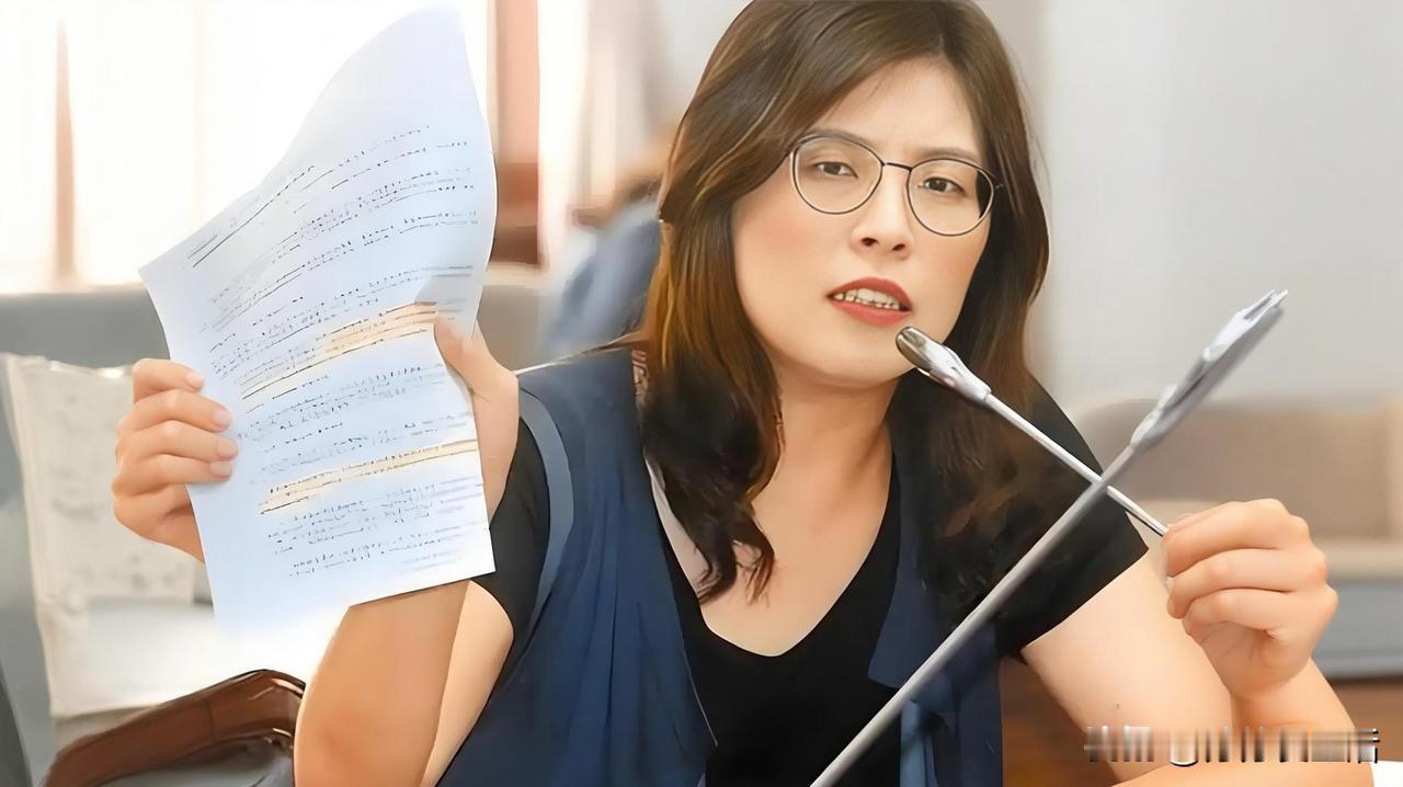 郑丽文回应解放军对台军演郑丽文针对解放军对台军演的回应备受瞩目。解放军军演如利剑