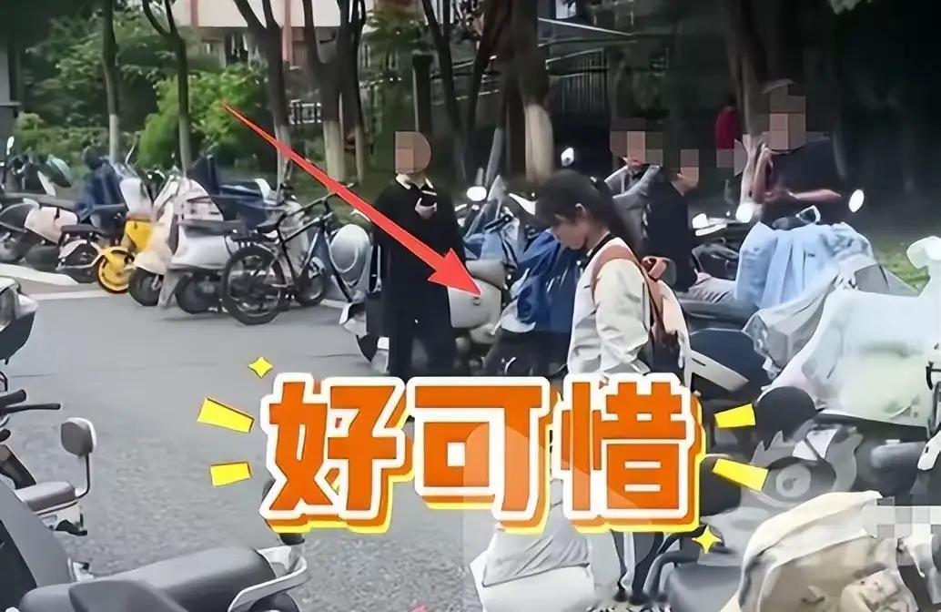 我们怎么能教出这种“书呆子”选手，作为一个考生，“准考证”应该是比自己生命都重要
