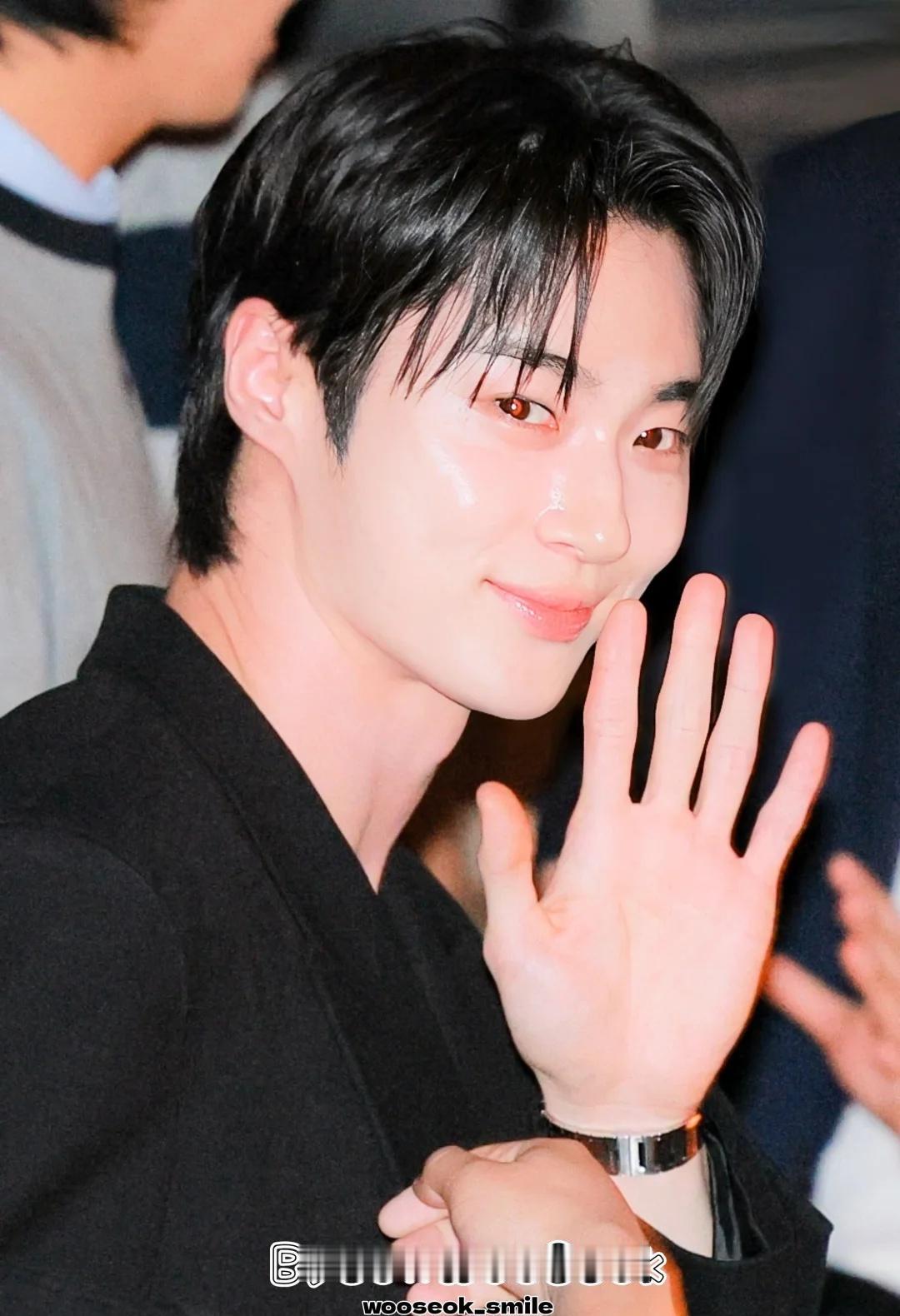 20260902 ByeonWooSeok出席CJ NIGHT in Celeb