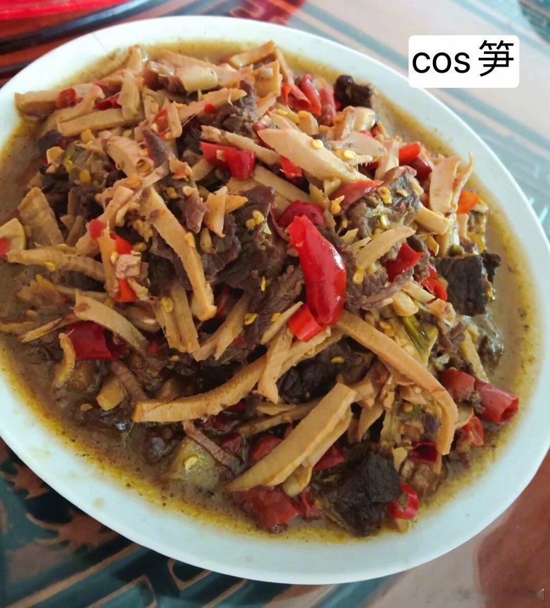 姜老师高质量cos [允悲][苦涩]#成年人为何爱上过家家# ​​​