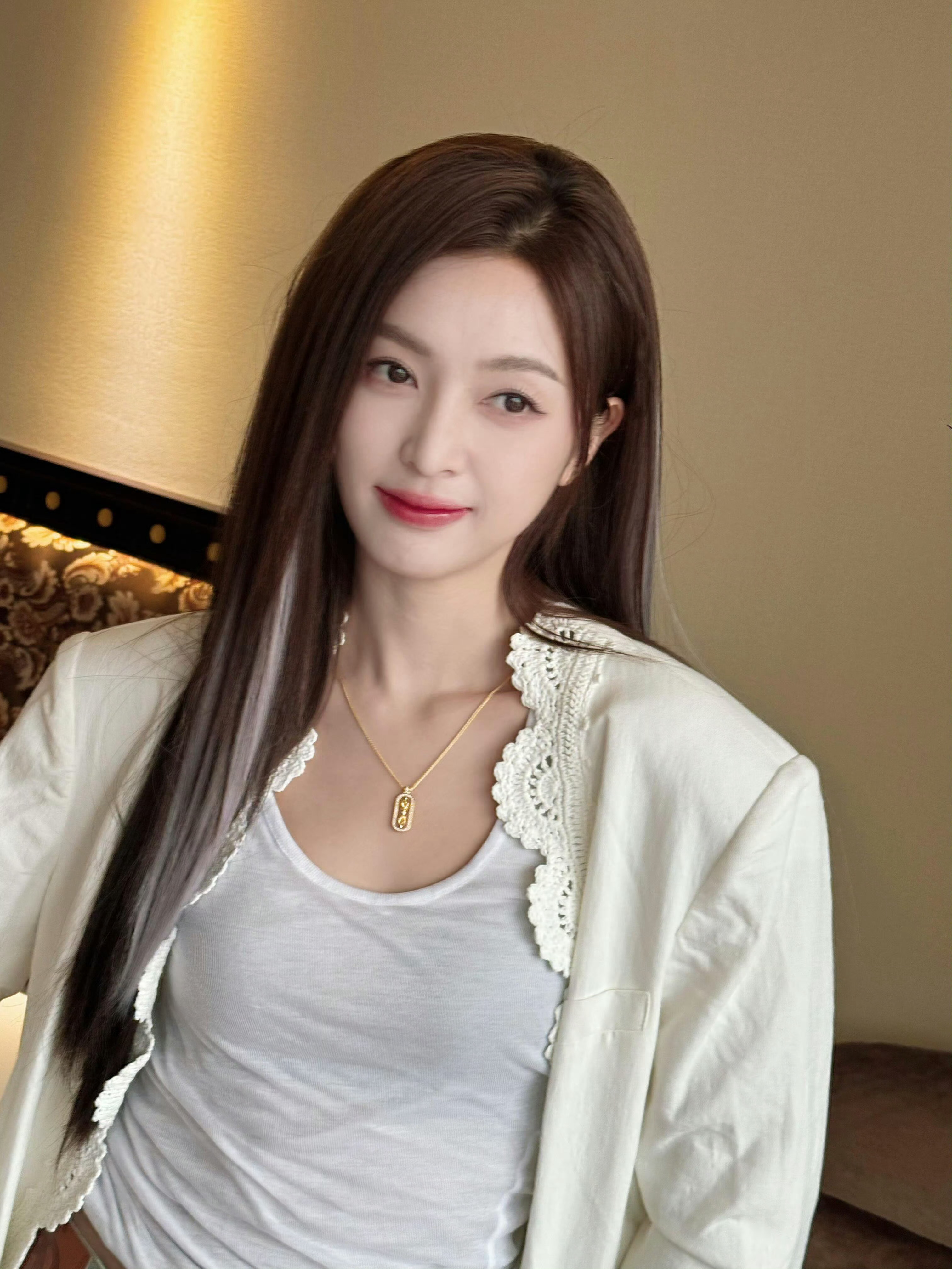 吴宣仪叶星星wxy吴宣仪辛凌 朋友们来like一下like一下