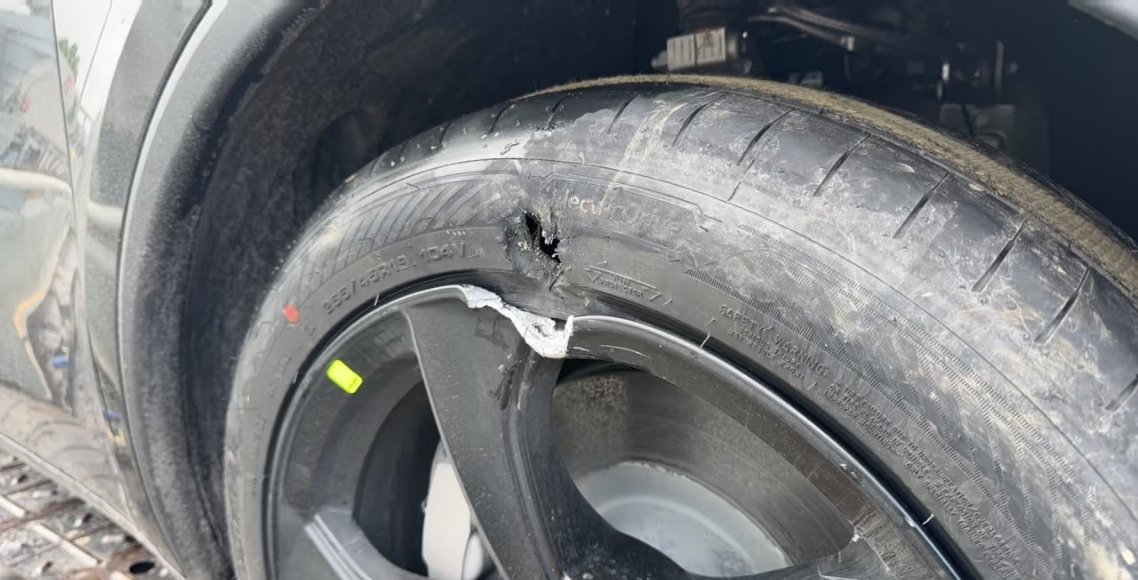 车主贡献的轮胎车祸事故合集，不只是轮胎，团来轮毂也这么容易损伤。#汽车资讯#
