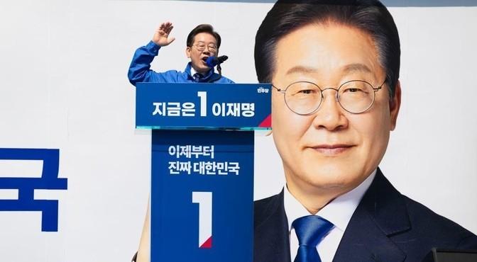 韩国大选最后冲刺，李在明突然当着全球向中方喊出一句话，现场韩媒彻底懵了！
李在明