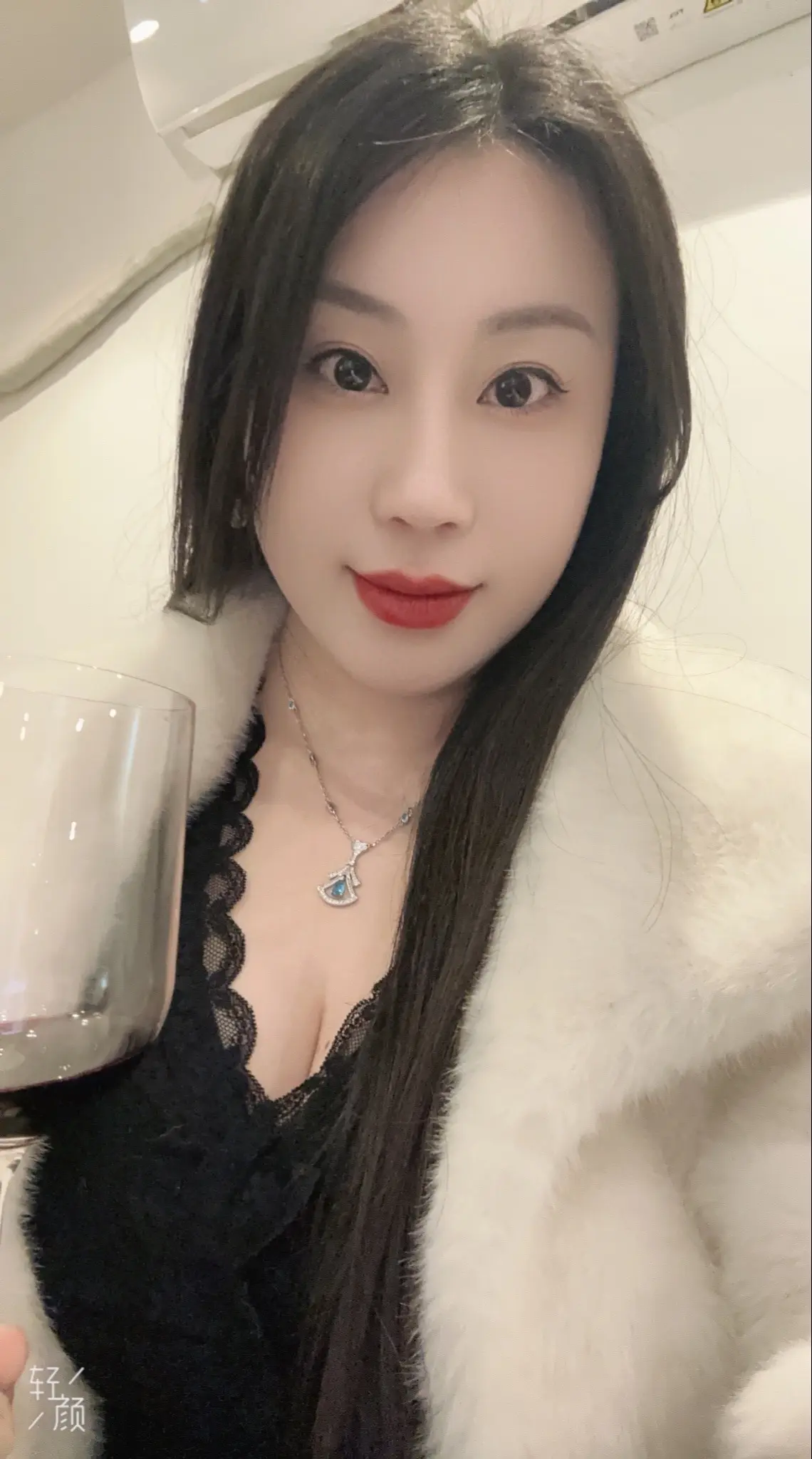 御姐 女人味 老板娘 红酒🍷 烟酒店老板娘