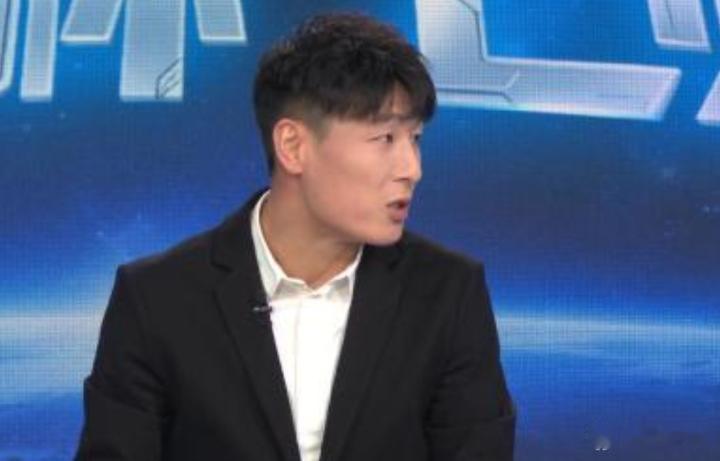武磊谈葡萄牙大胜【武磊：葡萄牙运转更加顺畅；内维斯做了很多大家看不见的工作】武磊