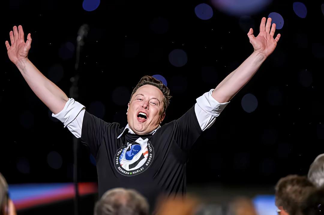 2025要结束了，马斯克吹过的牛是一个都没实现，2011年，马斯克就说要十年内将