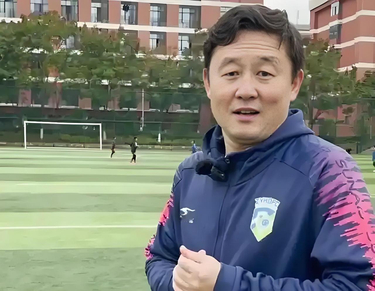 近日，前国脚孙继海因青训球员家长索赔18万一事引发热议。在接受央视采访时，他首次