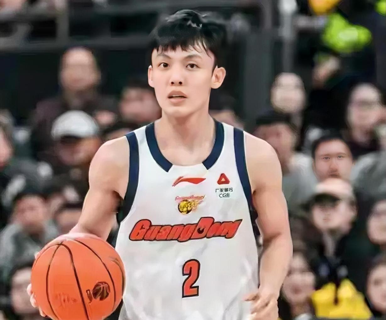 这场球有点意思，排名第五的广东要在客场面对第十四的福建，按说实力差距摆在那儿，但