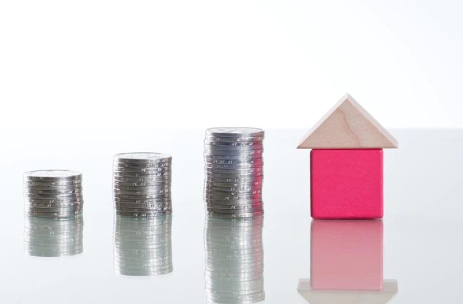 年轻的时候觉得没钱真的很丢人，也因为家里太穷，又是单亲家庭而感到自卑。

45岁